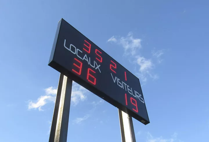 Un grand écran pour faire vibrer le stade : l’AS Vieux-Lille passe à l’ère du score affiché